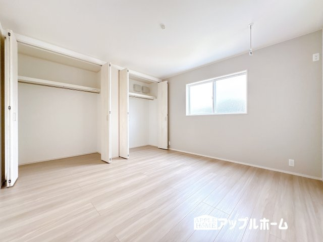 【新築戸建】東松山市石橋 全31区画の洋室|居室は全室収納あり！たっぷりある収納活用でお部屋もキレイを保てます♪