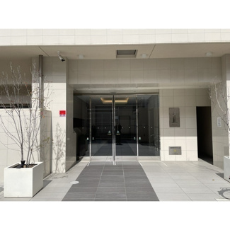 【エントランス】 | アドバンス大阪イースト | 毎日通るエントランスはこのようになっています