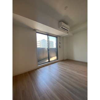 【キッチン】 | ワールドアイ大阪城EASTアドバンス | コンパクトなキッチンで掃除もラクラク