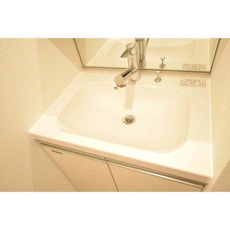 【洗面所】 | アドバンス大阪バレンシア | 広い洗面スペース