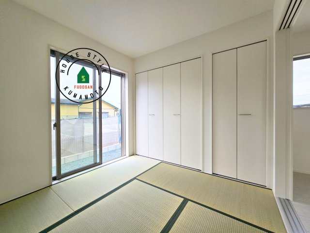 熊本市東区八反田1丁目第1₋4棟(7号棟)の和室|柔らかい畳が心地よい和室