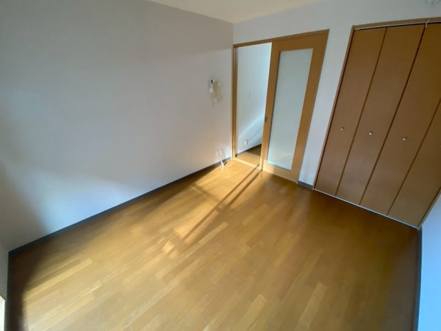 パレスNADAの居間・リビング