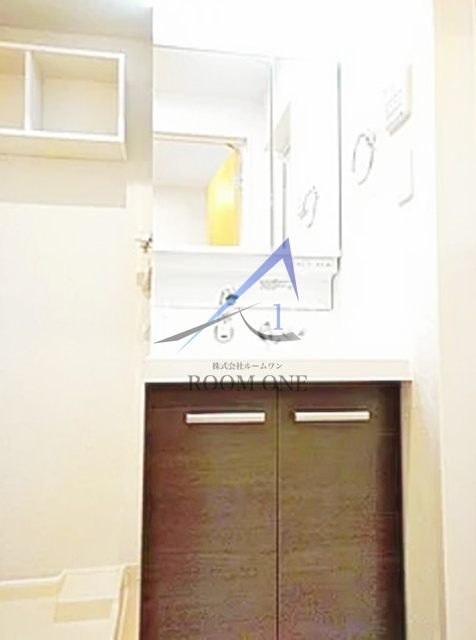 根古家村の洗面所|独立洗面台です。