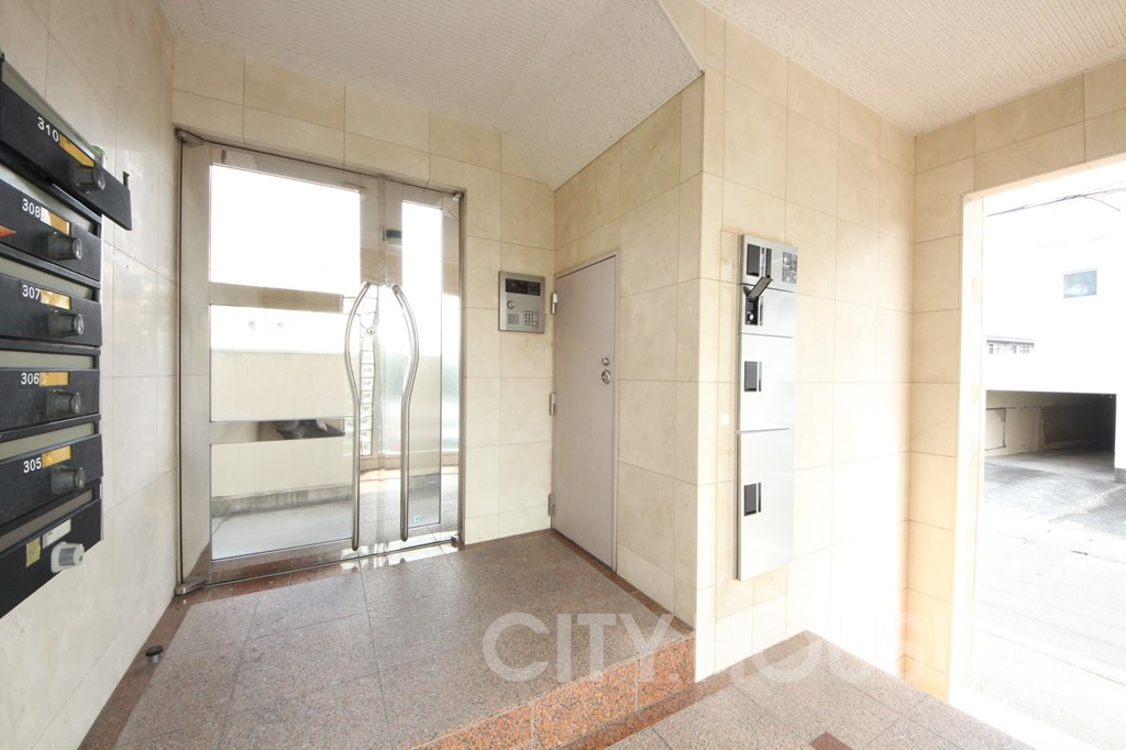 LUCE住吉のエントランス