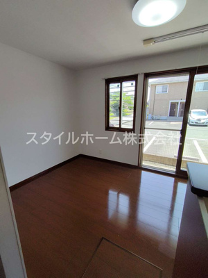 【居間・リビング】 | ロイヤルコートＣ | イメージです。