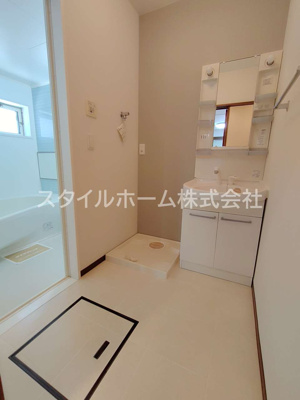 【洗面所】 | ロイヤルコートＣ | イメージです。