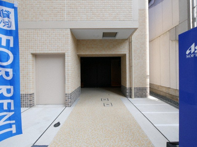 【エントランス】 | HR・FRONT・REGALドームウエスト