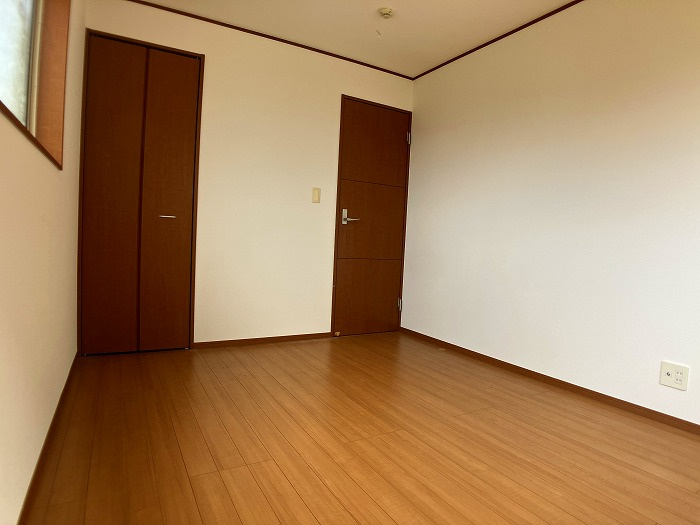 筑紫野市岡田3丁目戸建の洋室