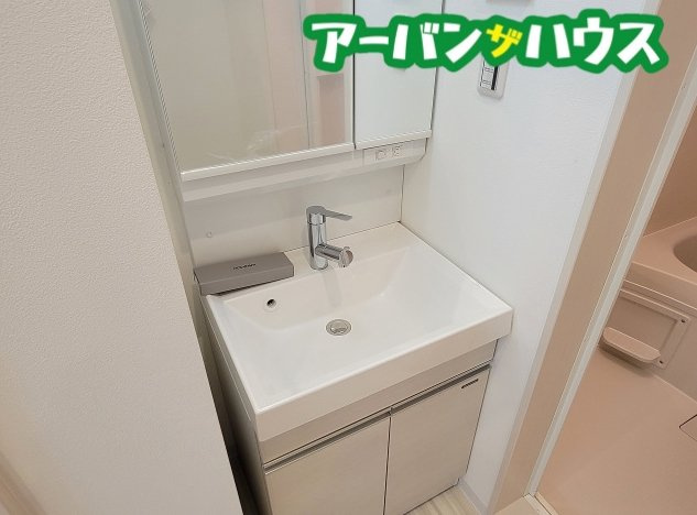 REGALEST 白石東新町の洗面所
