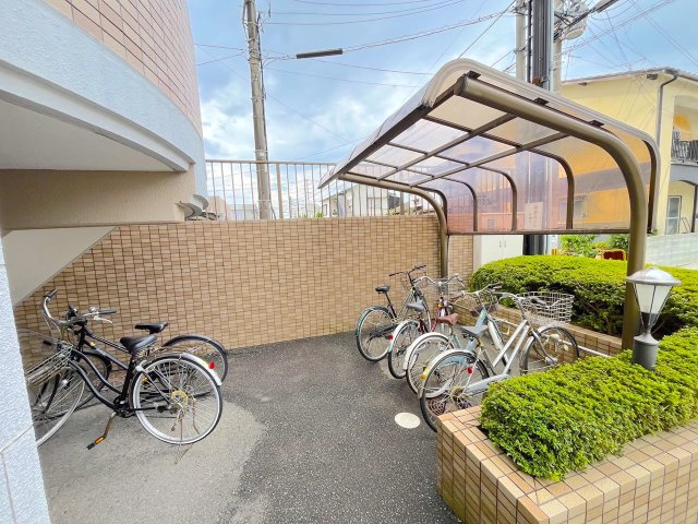 エスポワール南福岡の駐輪場