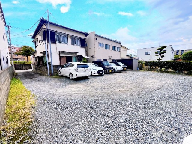 エスポワール南福岡の駐車場