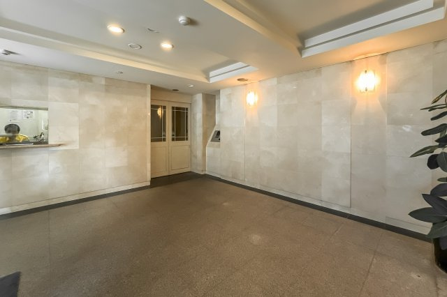 エントランスホール