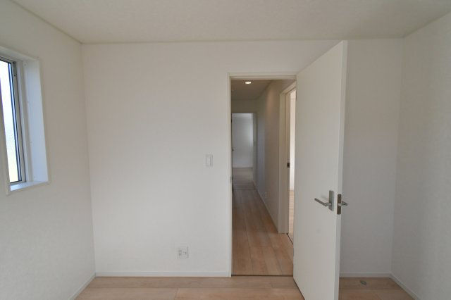 南アルプス市在家塚の新築一戸建のその他|北西洋室