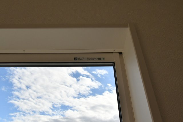 南アルプス市在家塚の新築一戸建のその他|YKKap樹脂アルミ複合ガラス