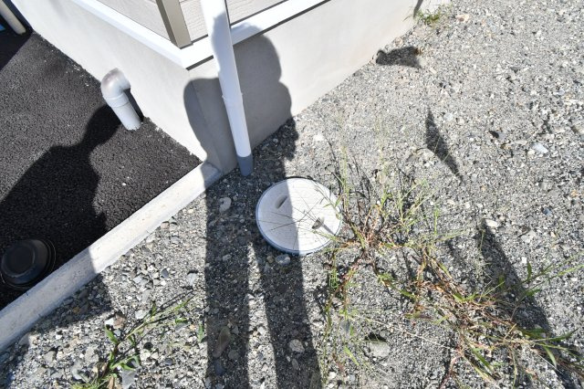 南アルプス市在家塚の新築一戸建の庭|雨水枡