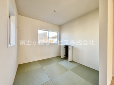 【和室】 | 裾野市佐野 7期 新築一戸建て 3号棟  | タタミコーナーです