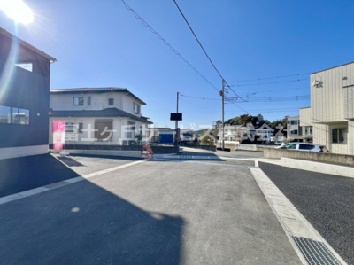 【前面道路含む現地写真】 | 裾野市佐野 7期 新築一戸建て 4号棟  | 前面道路含む現地写真です