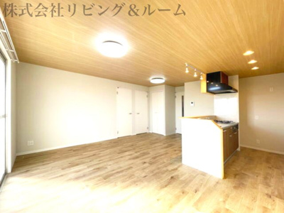 【居間・リビング】 | ロイヤルコーポ長栖