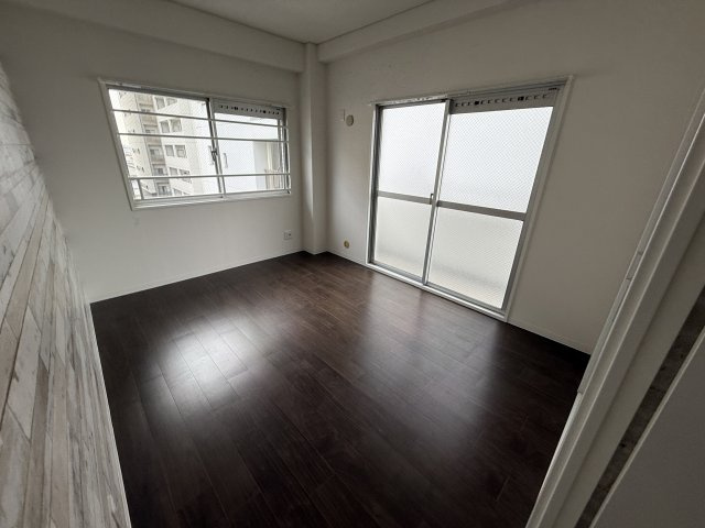 サンロイヤル池田駅前の寝室