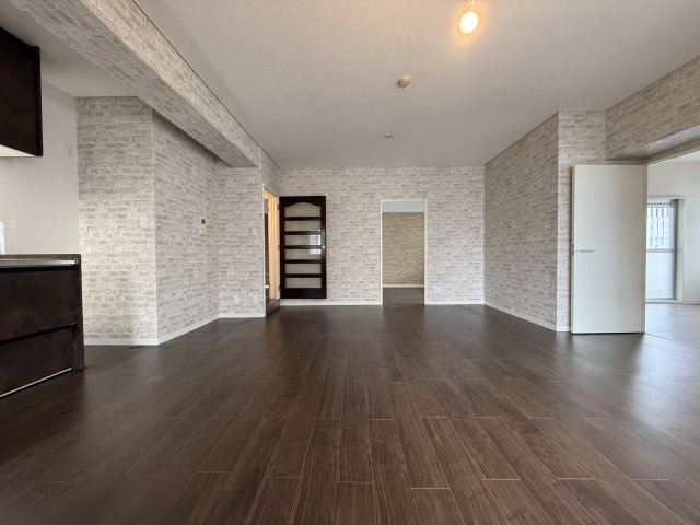 サンロイヤル池田駅前の内装