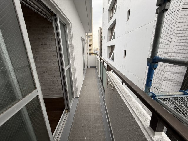 サンロイヤル池田駅前のバルコニー