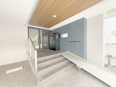 【エントランス】 | コスモリード篠崎駅前