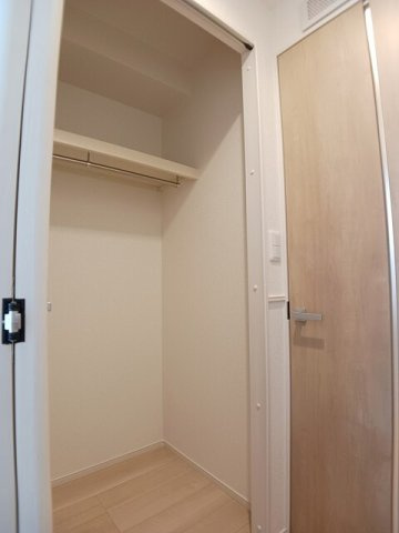 スアヴィス舎人の収納