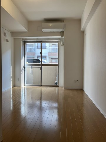 プライムアーバン葛西イーストの居間・リビング|参考写真
