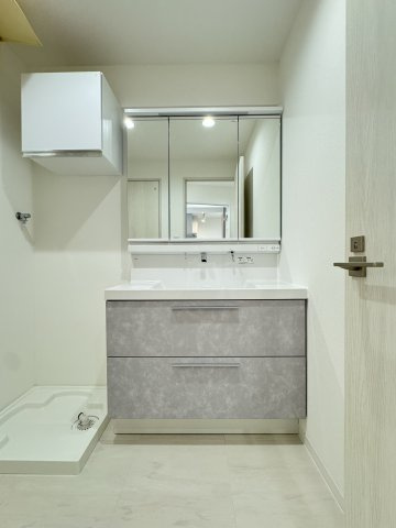 プライムアーバン千住の洗面所