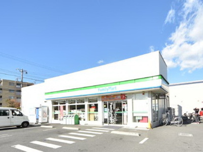 ファミリーマート茅ケ崎東海岸北店 徒歩9分。コンビニ 720m