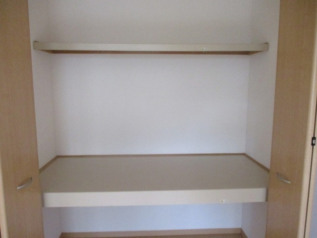 ピュア　D棟の収納|南洋室物入