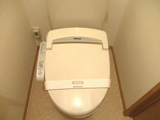 ピュア　D棟のトイレ|トイレ