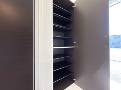 【収納】 | 笹谷字中谷地新築アパート　Ａ棟 | 下駄箱（イメージ）