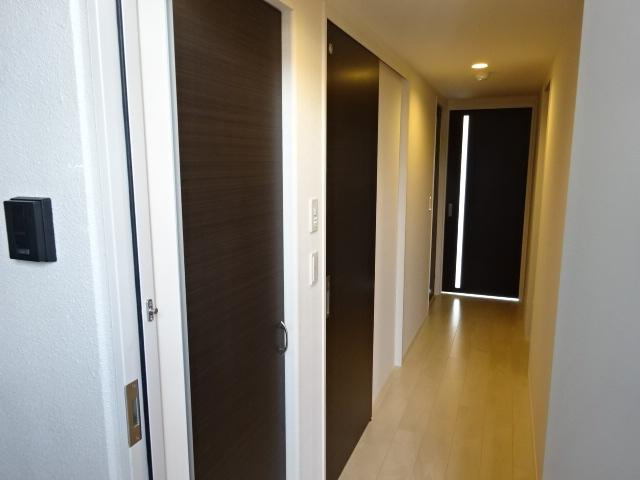 ディアコート下伊福の玄関|玄関