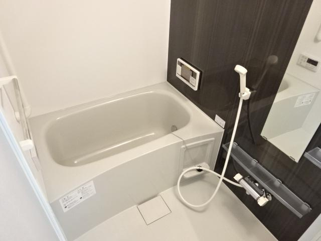 ディアコート下伊福の浴室|ユニットバス