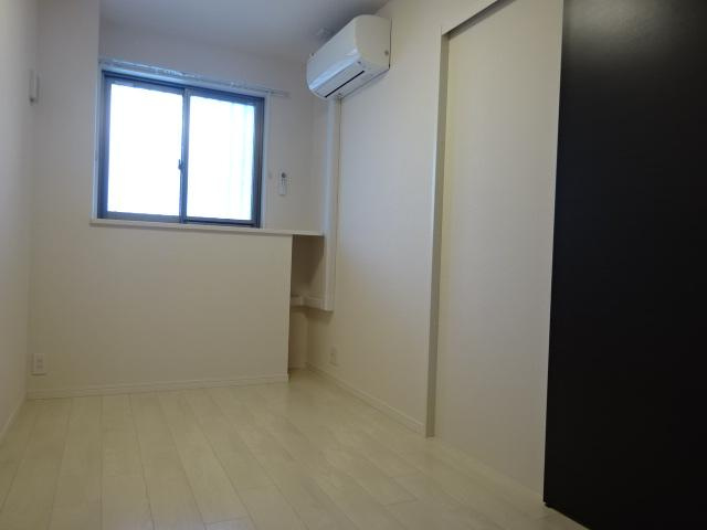 ディアコート下伊福の寝室|洋室