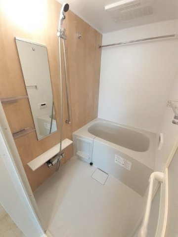 アンド　ザ　ブルー　Ⅰの浴室