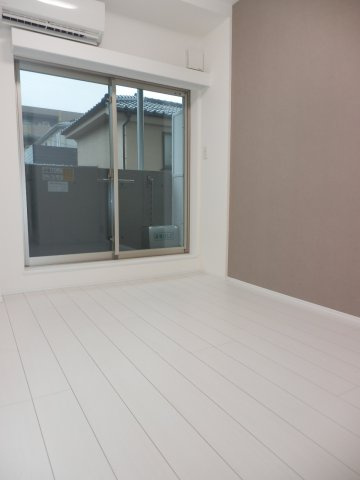 AZEST柴又の洋室