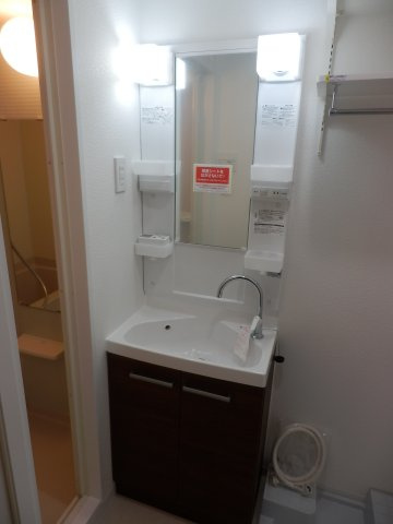 AZEST柴又の洗面所