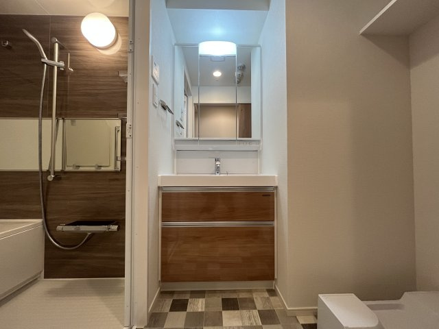 ハーモニーレジデンスグローバルキャピタルの独立洗面台