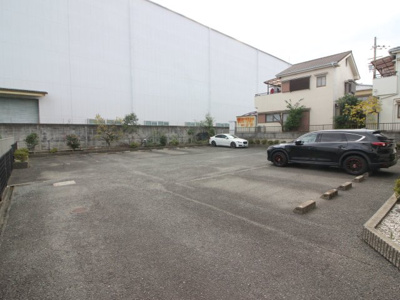 【駐車場】 | メゾン・ド・ルミエール