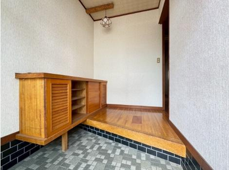 前橋市日吉町１期中古一戸建ての玄関
