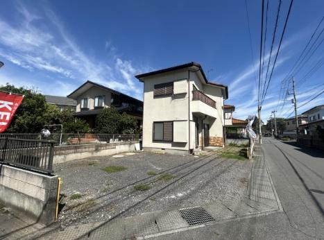 前橋市駒形町1期中古一戸建ての前面道路含む現地写真