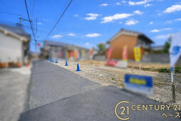 橿原市曽我町の売地の前面道路含む現地写真|■現地撮影写真■小中学校まで徒歩圏内！お子様にも嬉しい生活環境です！