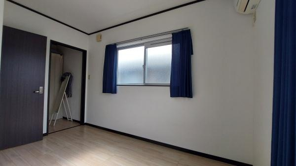 和歌山市鳴神　中古戸建の洋室