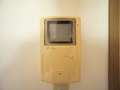 【セキュリティ】 | グランデールサカエ | 訪問者の確認ができるTVドアホン付きです♪