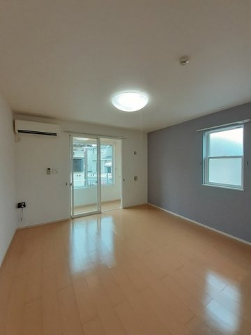 ブリッサ　カメリアの居間・リビング