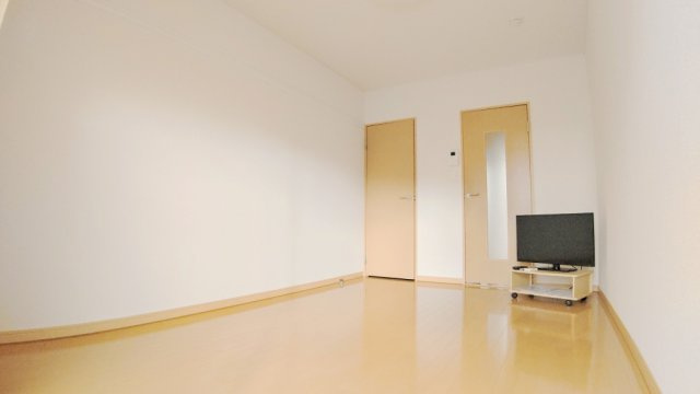 レオパレスＦｏｒｅｓｔの居間・リビング