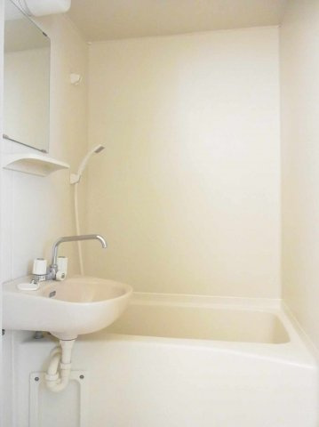 レオパレスグリーンハウスⅢの浴室|設備・仕様は号室により異なる為、現況を優先致します。