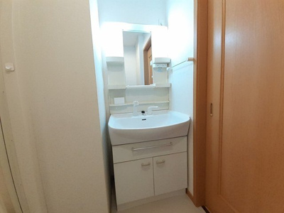 【洗面所】 | フローレスＢ | 広い洗面スペース